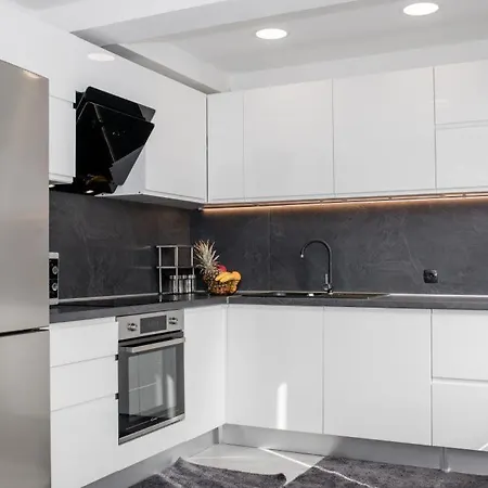 Mery Apartment Banjol